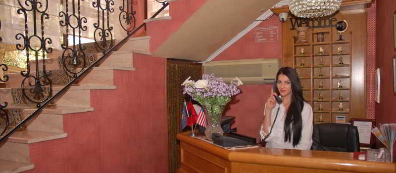 Broadway Hotel Tirana Exterior photo